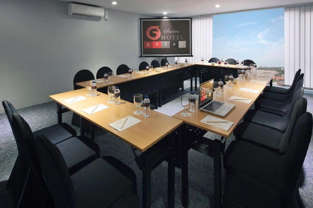 סוראבאיה G Suites Hotel By Amithya מראה חיצוני תמונה