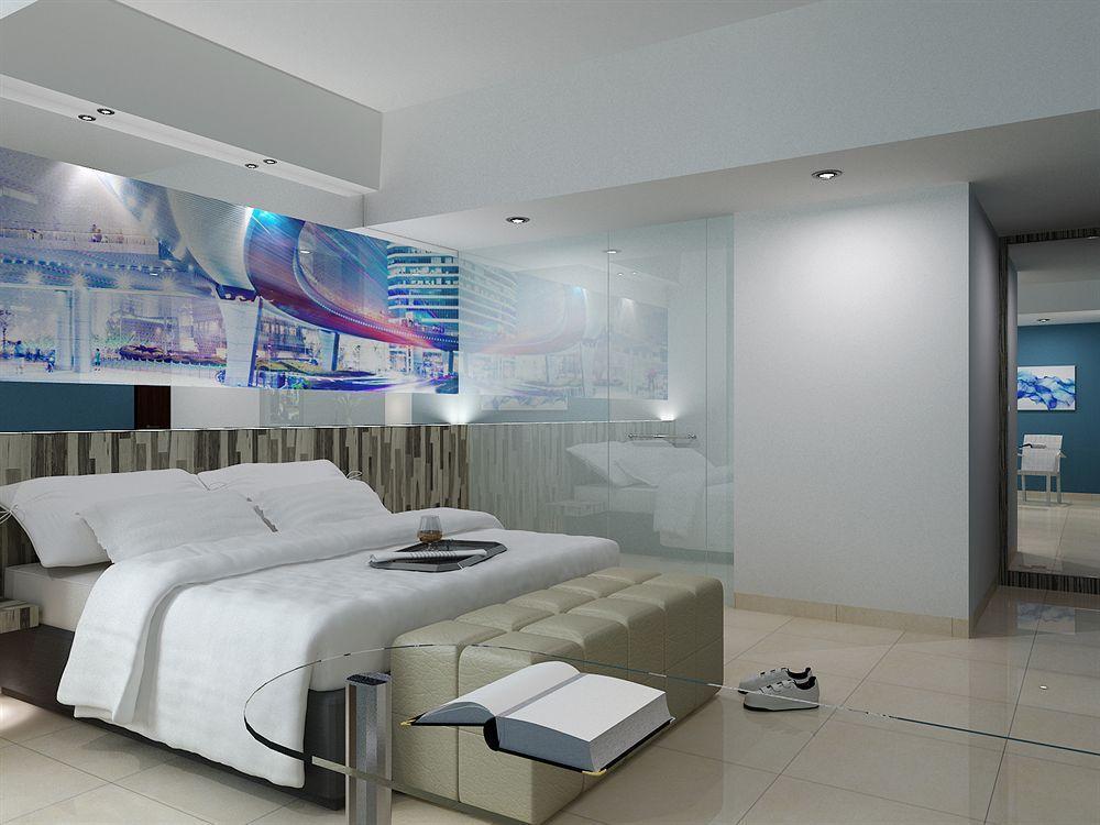 סוראבאיה G Suites Hotel By Amithya מראה חיצוני תמונה